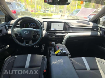 2025 Toyota Camry SE - miniatura 7