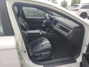 2025 Toyota Camry SE - miniatura 14