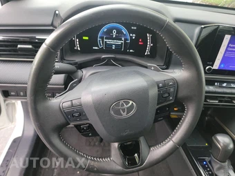 2025 Toyota Camry SE - miniatura 16