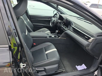 2025 Toyota Camry SE - miniatura 14