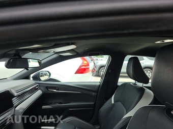 2025 Toyota Camry SE - miniatura 20