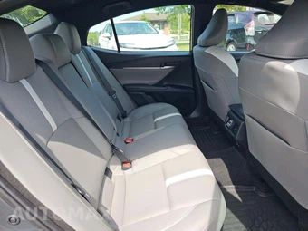 2025 Toyota Camry SE - miniatura 13