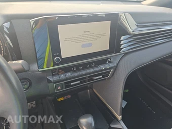 2025 Toyota Camry SE - miniatura 17