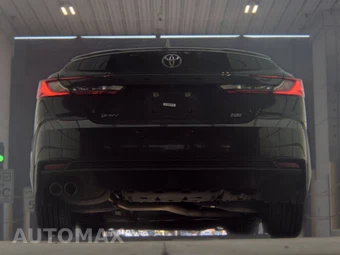 2025 Toyota Camry SE - miniatura 7