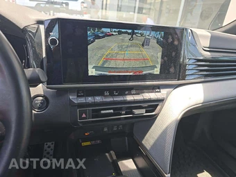 2025 Toyota Camry SE - miniatura 10