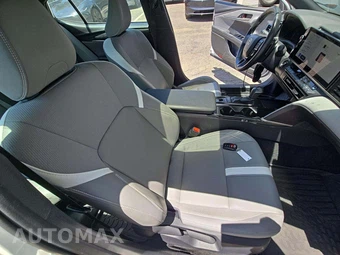 2025 Toyota Camry SE - miniatura 18