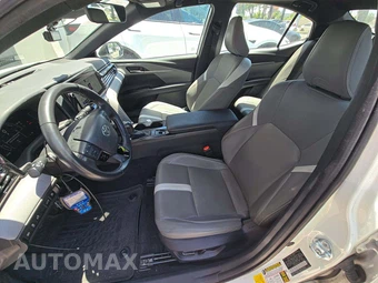 2025 Toyota Camry SE - miniatura 6