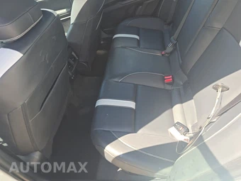 2025 Toyota Camry SE - miniatura 13