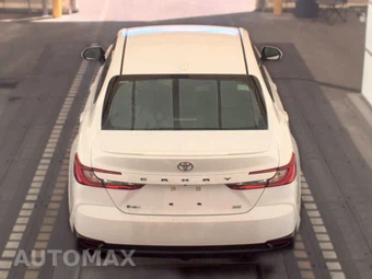 2025 Toyota Camry SE - miniatura 5