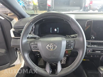 2025 Toyota Camry SE - miniatura 10