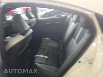 2025 Toyota Camry SE - miniatura 13