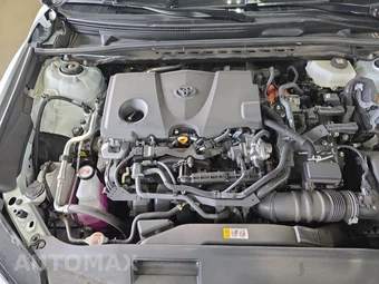 2025 Toyota Camry SE - miniatura 15