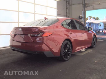 2025 Toyota Camry SE - miniatura 4