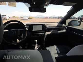 2025 Toyota Camry SE - miniatura 11