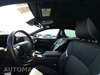 2025 Toyota Camry SE - miniatura 18