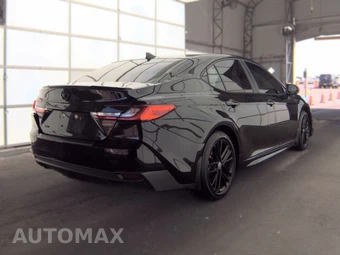 2025 Toyota Camry SE - miniatura 4