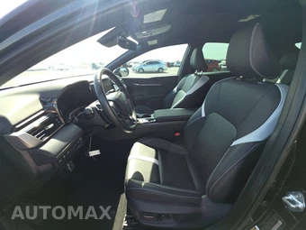 2025 Toyota Camry SE - miniatura 7