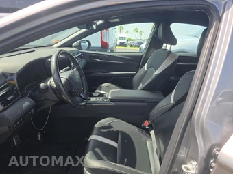 2025 Toyota Camry SE - miniatura 13