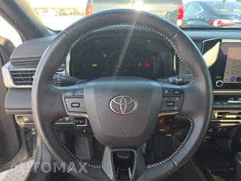 2025 Toyota Camry SE - miniatura 16