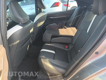 2025 Toyota Camry SE - miniatura 19