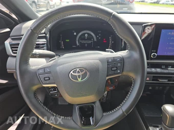 2025 Toyota Camry SE - miniatura 16