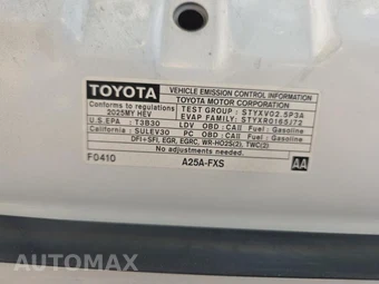 2025 Toyota Camry SE - miniatura 20