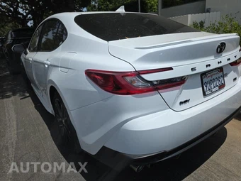2025 Toyota Camry SE - miniatura 6