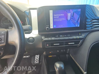 2025 Toyota Camry SE - miniatura 11