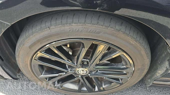 2025 Toyota Camry SE - miniatura 29