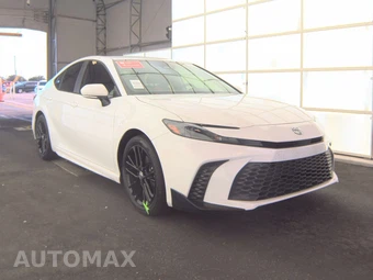 2025 Toyota Camry SE – miniatura 3