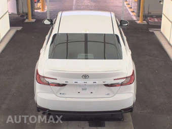 2025 Toyota Camry SE – miniatura 5