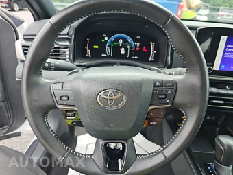 2025 Toyota Camry SE - miniatura 10