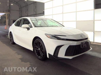 2025 Toyota Camry SE - miniatura 3