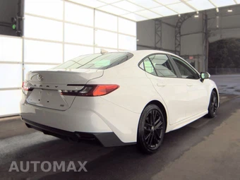 2025 Toyota Camry SE - miniatura 4