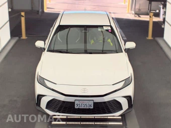 2025 Toyota Camry SE - miniatura 2
