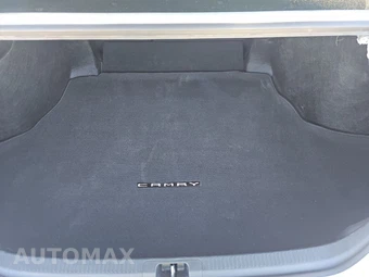 2025 Toyota Camry SE - miniatura 23