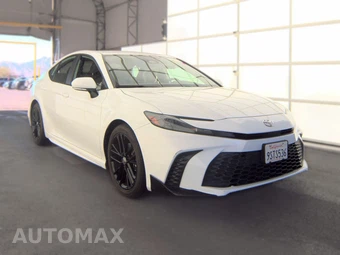 2025 Toyota Camry SE - miniatura 4