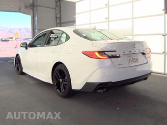 2025 Toyota Camry SE - miniatura 8