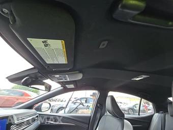 2025 Toyota Camry SE - miniatura 20