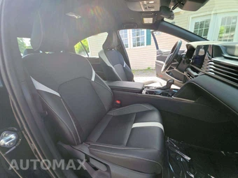 2025 Toyota Camry SE - miniatura 18