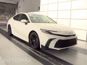 2025 Toyota Camry SE - miniatura 3