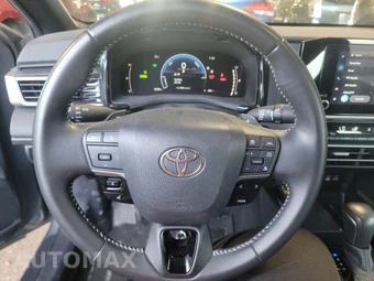 2025 Toyota Camry SE - miniatura 10