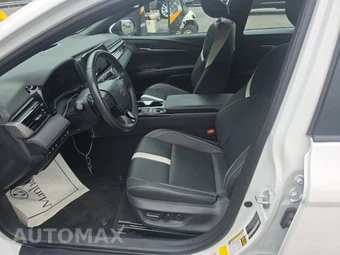 2025 Toyota Camry SE - miniatura 7