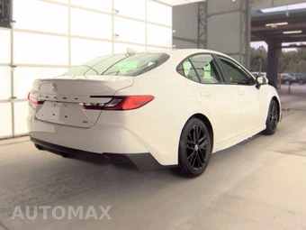 2025 Toyota Camry SE - miniatura 4