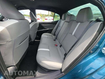 2025 Toyota Camry SE - miniatura 13