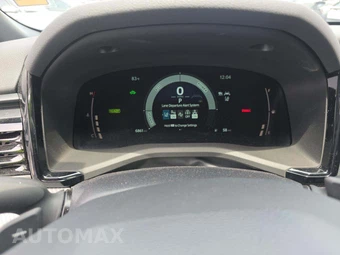 2025 Toyota Camry SE - miniatura 9