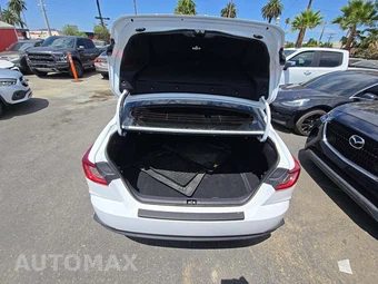 2025 Toyota Camry SE - miniatura 14