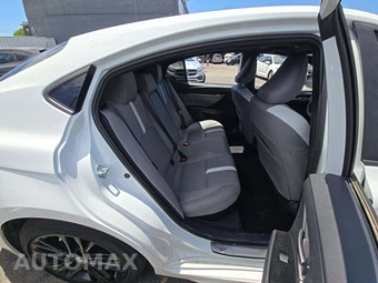 2025 Toyota Camry SE - miniatura 16