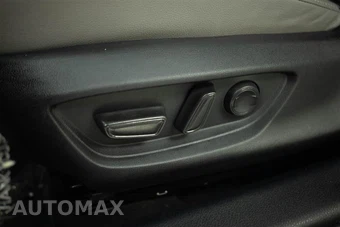 2025 Toyota Camry SE - miniatura 11