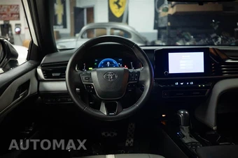 2025 Toyota Camry SE - miniatura 18